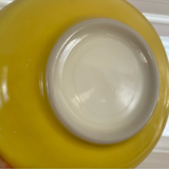Vintage Pyrex Primary Yellow Mixing Bowl ❤️ - Picture 3 of 9